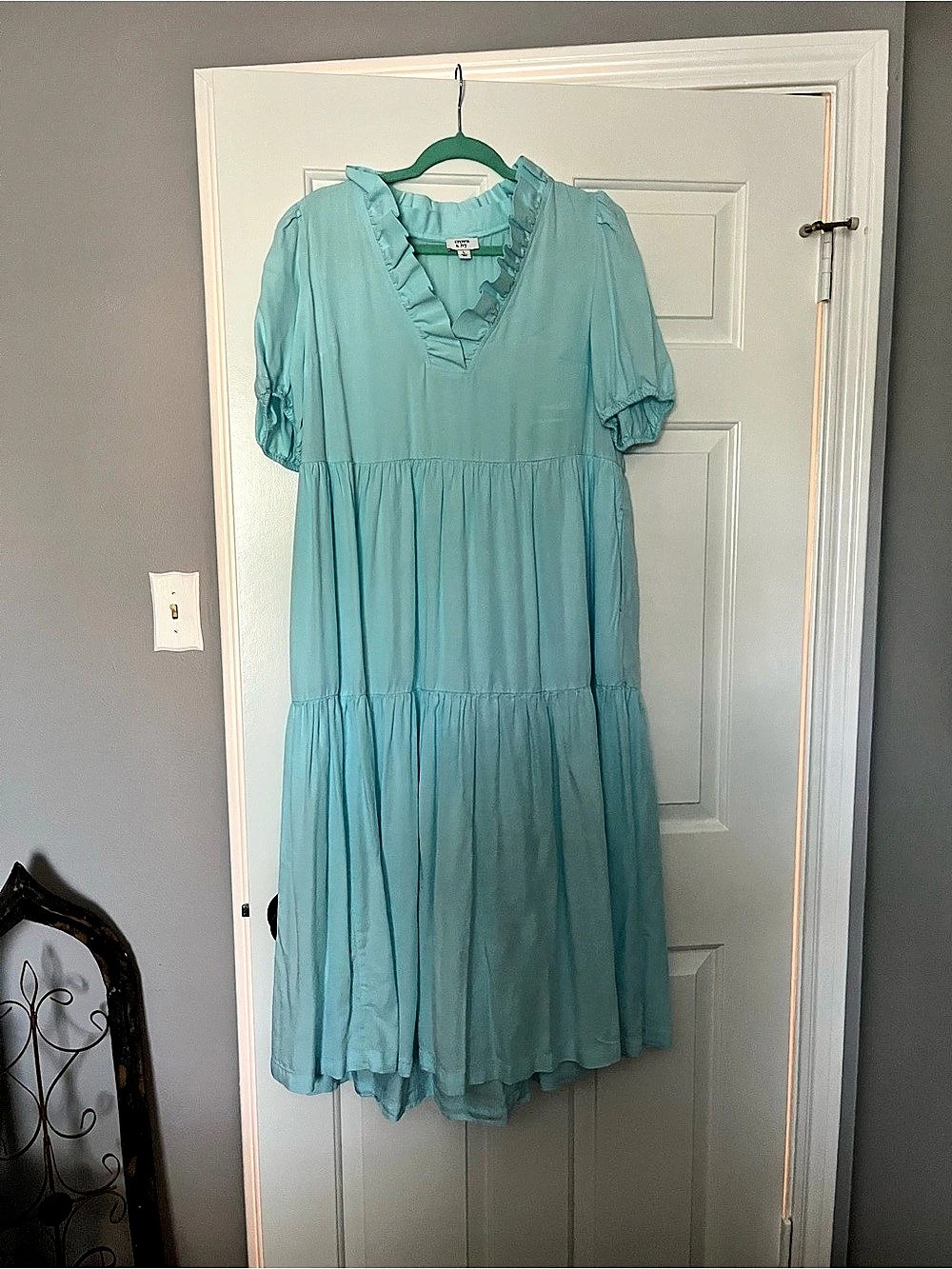 Crown & Ivy Aqua Tencel Lyocell Puff Sleeve Ruffled V-Neck Midi Dress